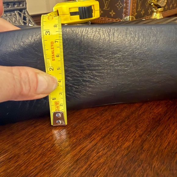 💗Quilted Genuine Leather Chevron Flap Bag 11” wide❤️ - Picture 10 of 16